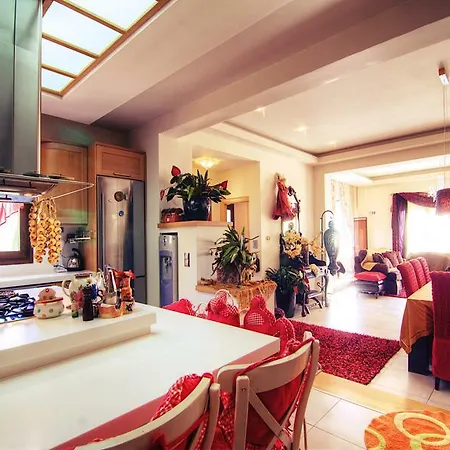 Family Ellis With Private Pool 200m To The Walking Distance To The Amenities Villa *